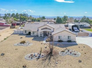 18423 Cocopah Rd, Apple Valley, CA 92307