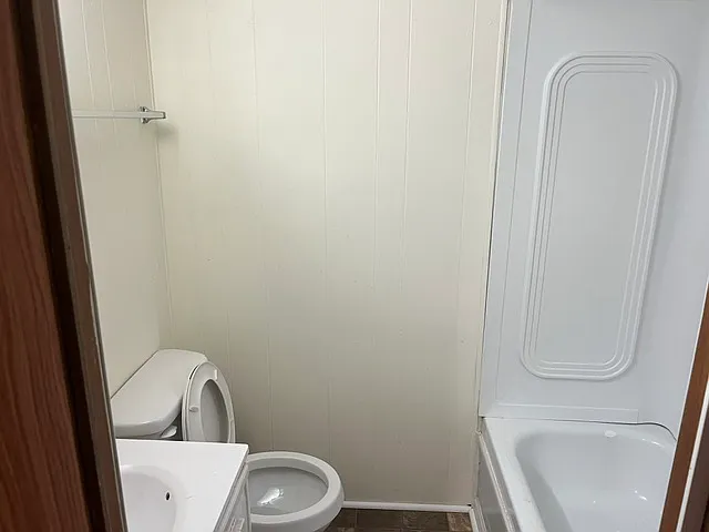 29 Barrett Ln — Photo 2