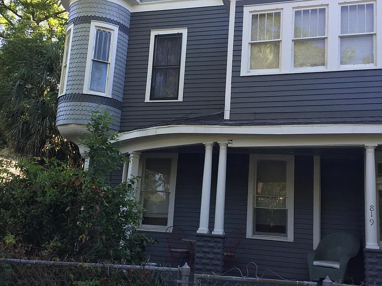 819 N Reus St — Photo 1