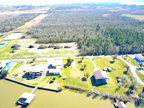 5th image of 418 Louisiana Dr