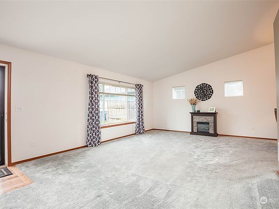 3rd image of 20021 43rd Avenue E