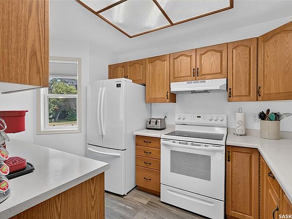 4th image of UNIT 104-2405 1st AVENUE W