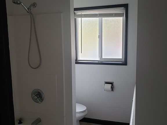 Up: Full Bathroom