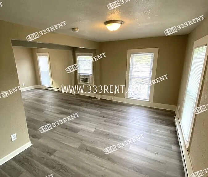161 Clark Ave #C — Photo 2