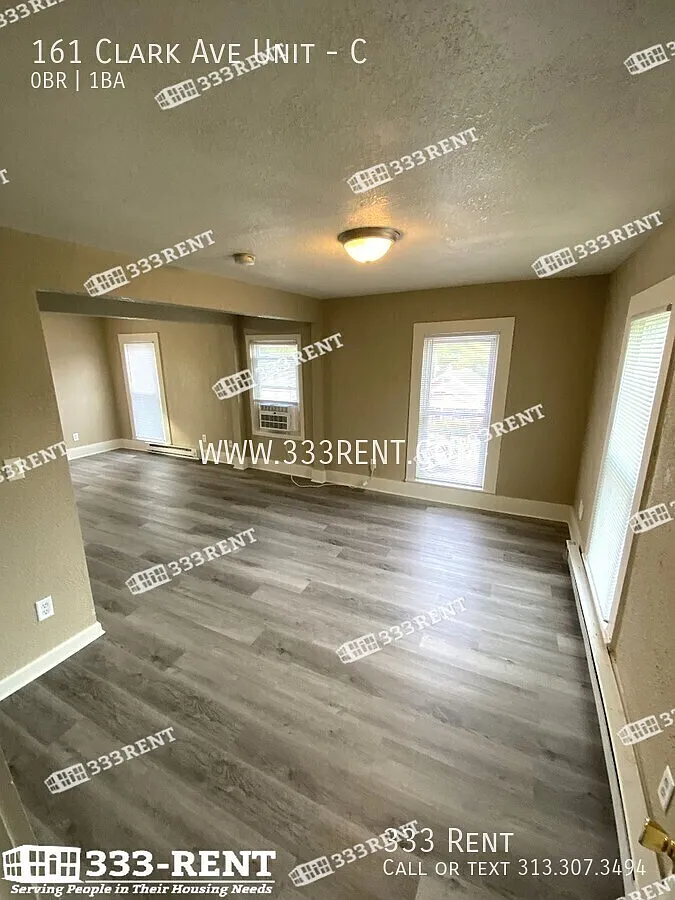 Building Photo - 161 Clark Ave #C