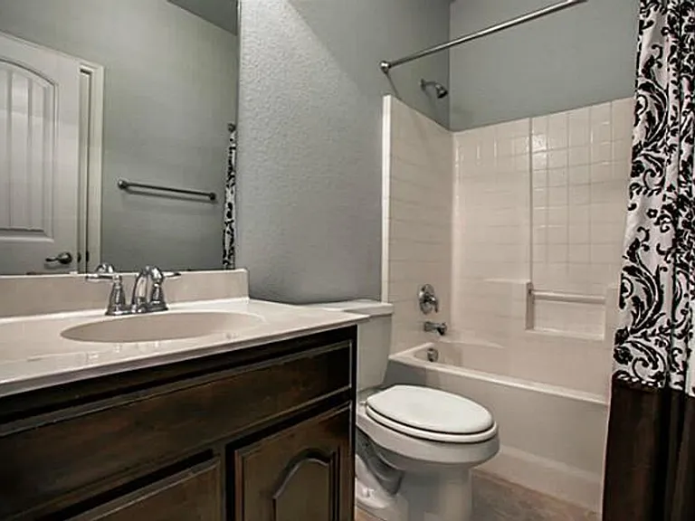 8928 Manana St — Photo 21