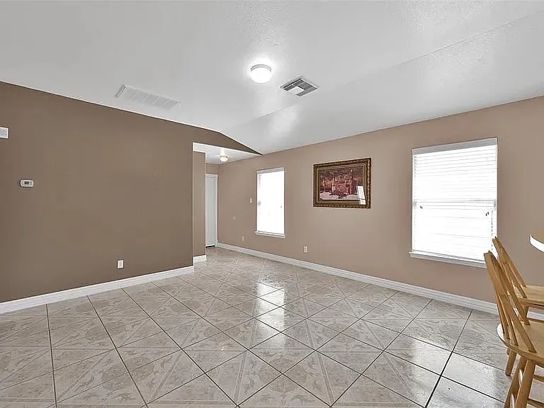 731 Remwick Dr — Photo 12