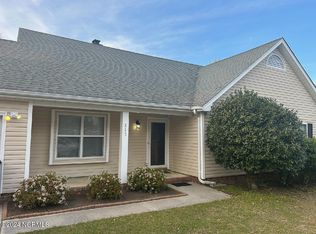 215 Audubon Dr, Jacksonville, NC 28546