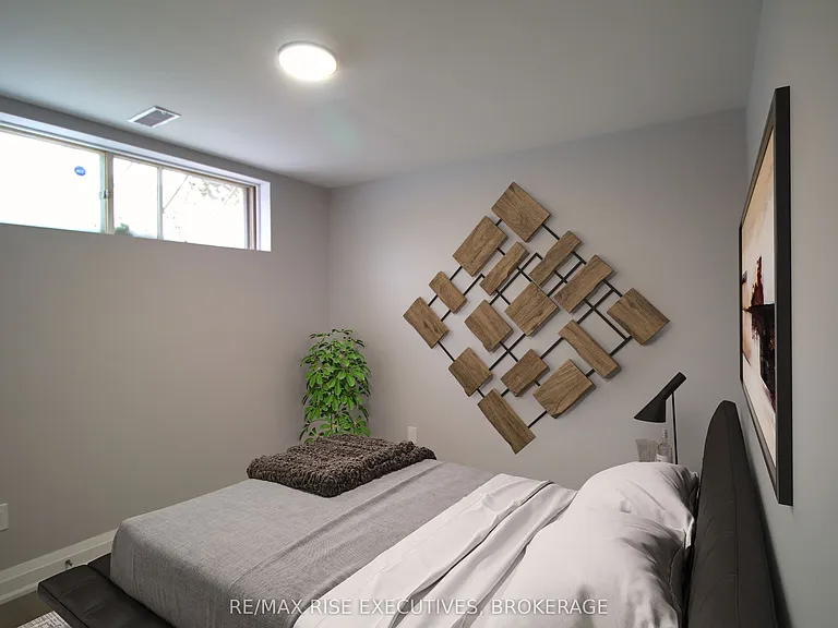 130 Weller Ave #2 — Photo 7