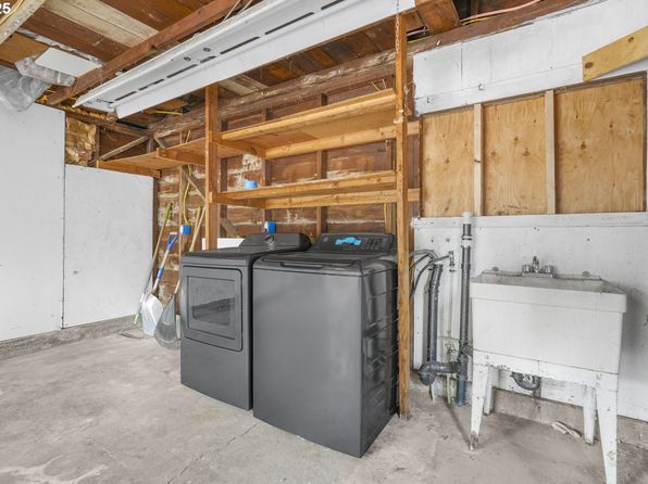 2813 E 33rd St, Vancouver, WA 98661