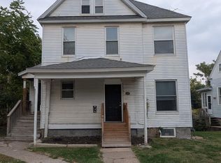 618 Douglas Ct, Davenport, IA 52803