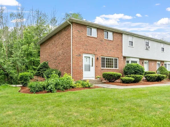 9 Oakridge Drive, Londonderry, NH 03053