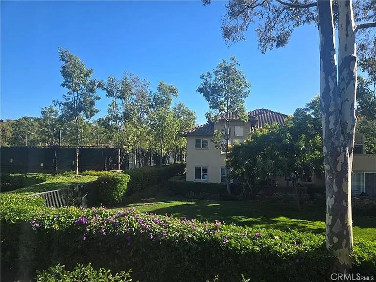 196 Cherrybrook Ln — Photo 17