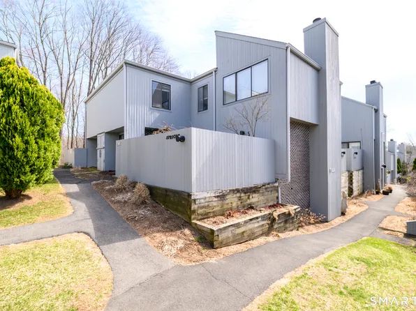 1 Apricot Lane #1, Ridgefield, CT 06877