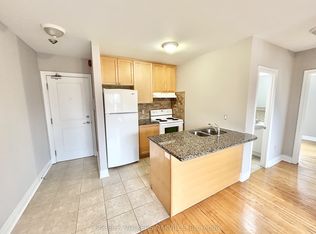 15 33rd St #301, Toronto, ON M8W 3G7