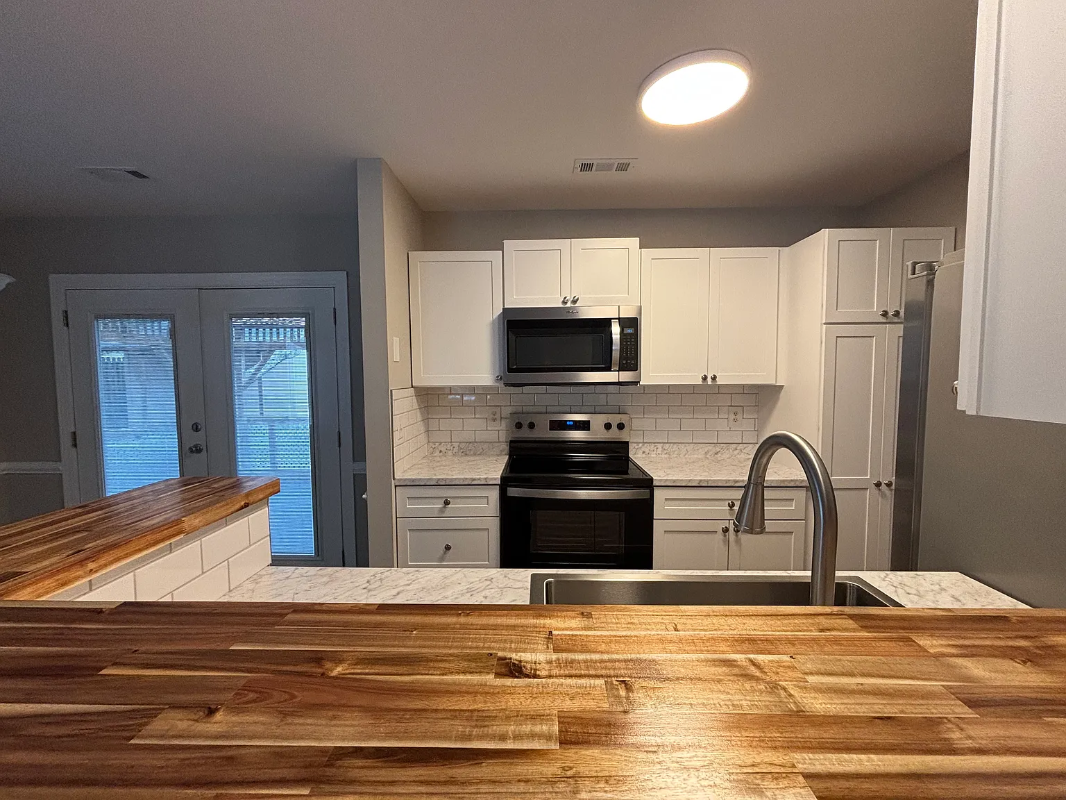 3 bed, 1105 sqft, $1,890 — Photo 4