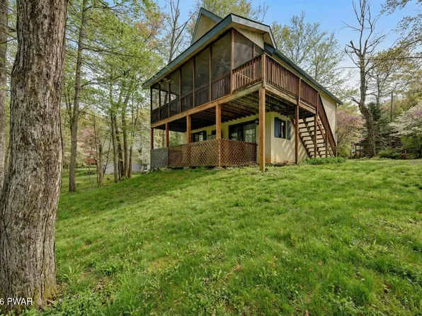 336 N Gate Rd, Lake Ariel, PA 18436