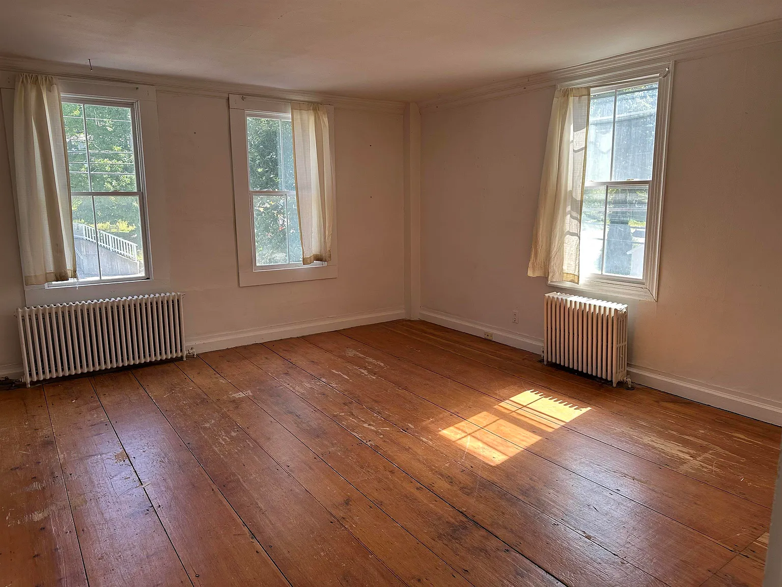 2 bed, 1.0 bath, 1000 sqft, $1,450 — Photo 3