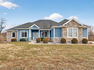 25200 Rocky Harbour Dr, Perrysburg, OH 43551