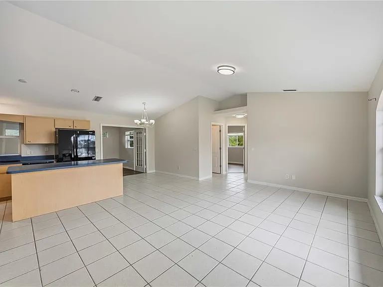 2260 Mistleto Ln — Photo 9