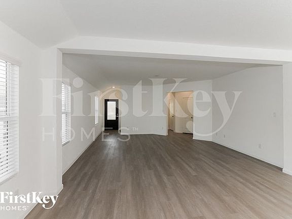 4th image of 12916 Thyme Way