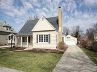 N88W15936 Park Blvd, Menomonee Falls, WI 53051