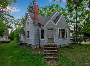 2591 Meadow Ln, Eden, NY 14057