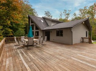 14477 Radcliffe Rd, Chardon, OH 44024