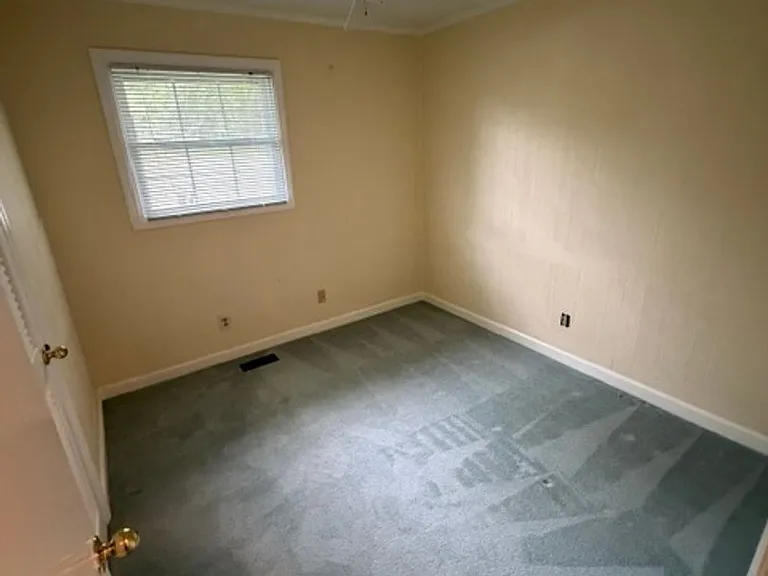 207 E Church St — Photo 17