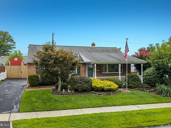 5th image of 3749 Kingston Way