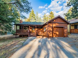 241 Highland Ln, Sugarloaf, CA 92386