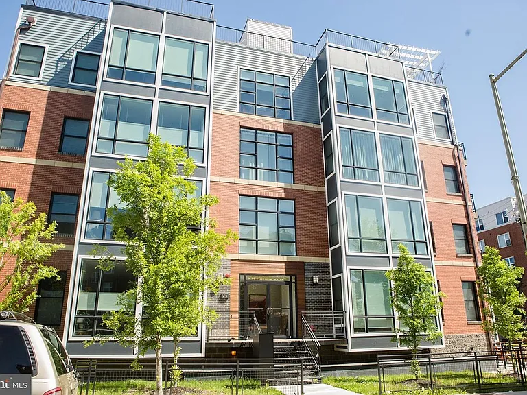 340 Adams St NE #302 — Photo 48