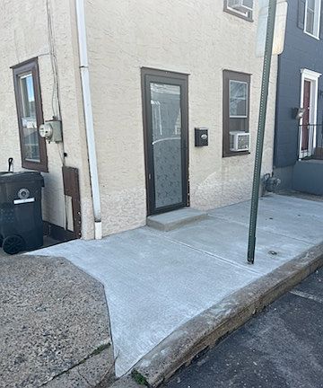 3rd image of 232 Saint Marys St