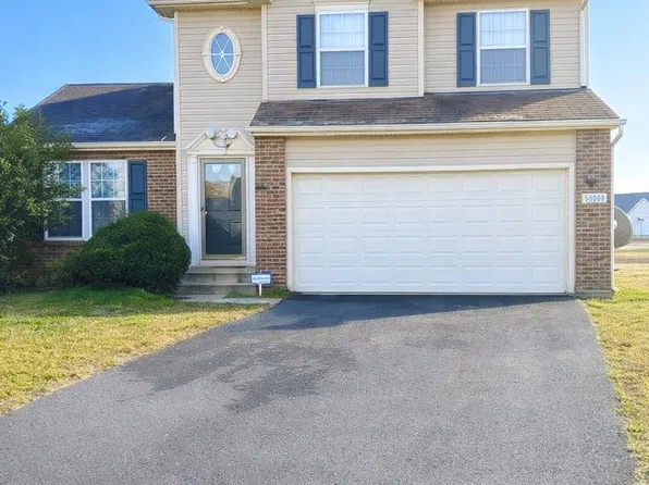 37280 Luff Ct, Greenbackville, VA 23356