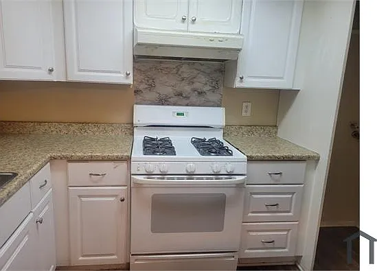 44436 15th St E #8 — Photo 8