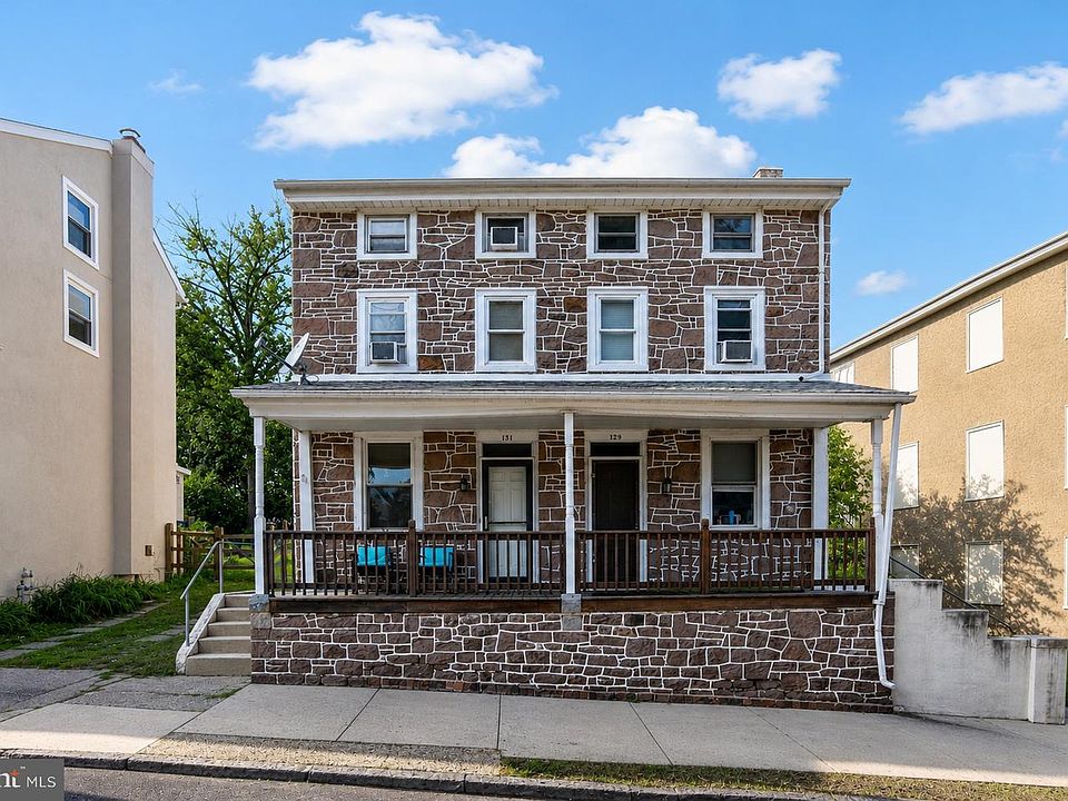 1st image of 129 Hall St