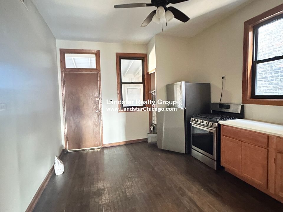 1st image of 2825 N Milwaukee Ave Unit 3