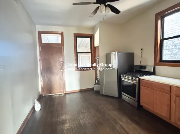 2825 N Milwaukee Ave Unit 3, Chicago, IL 60618