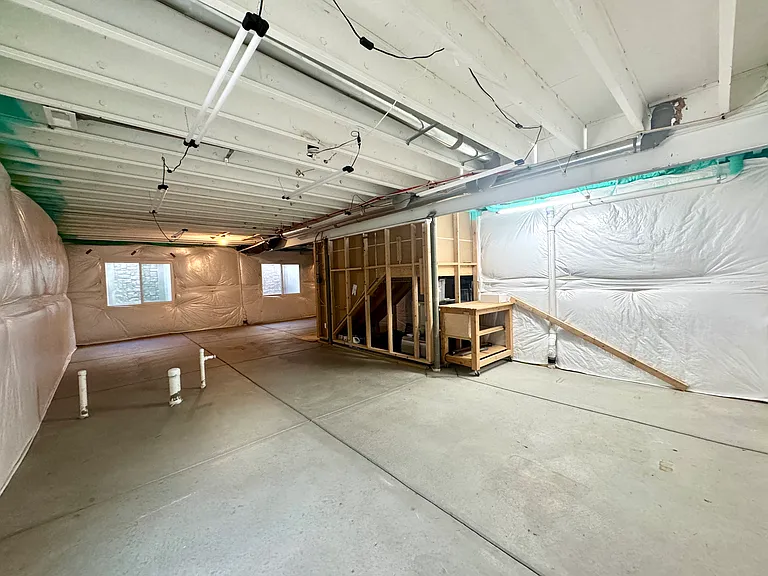 Basement (Picture 2)