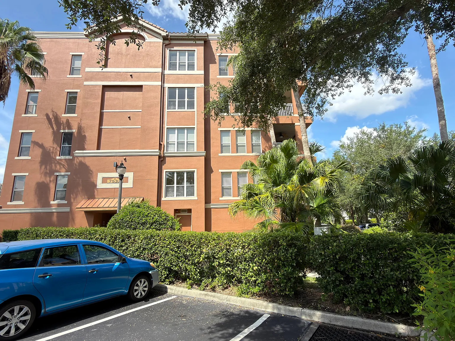 7532 Toscana Blvd — Photo 1