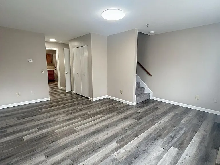 221 Park St #6 — Photo 12