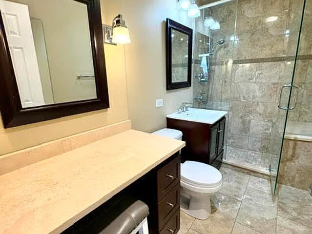 1360 N Sandburg Ter #1111C — Photo 3