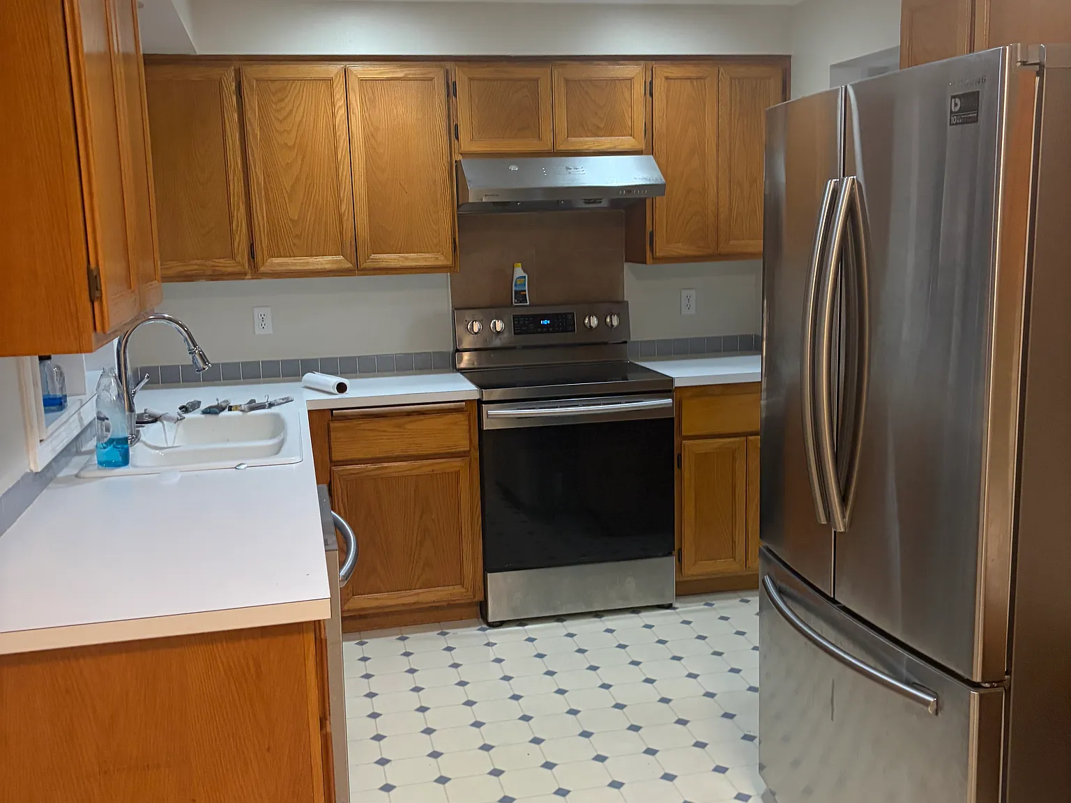 3 bed, 1351 sqft, $2,650 — Photo 4