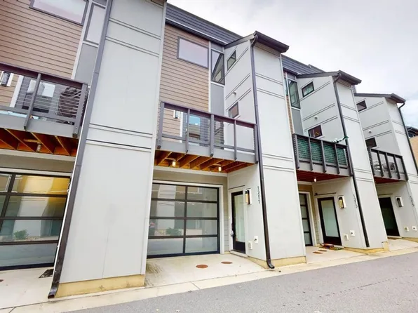 1211 Minter Pl, Charlotte, NC 28203