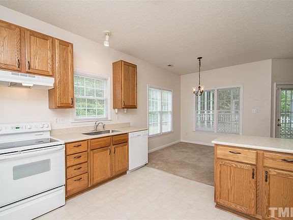 4th image of 2 Big Oak Ct