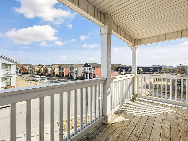 537 N Keats Dr — Photo 12