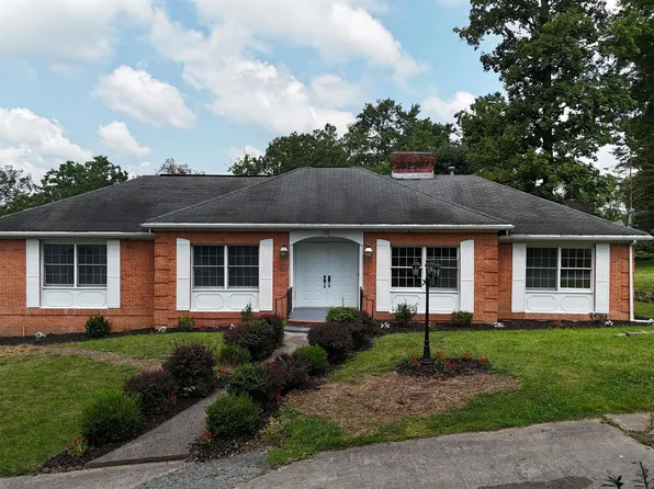 33 Elephant Walk, Fairmont, WV 26554