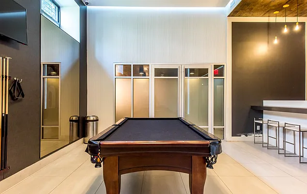 Rented by Nooklyn NYC LLC | media 44