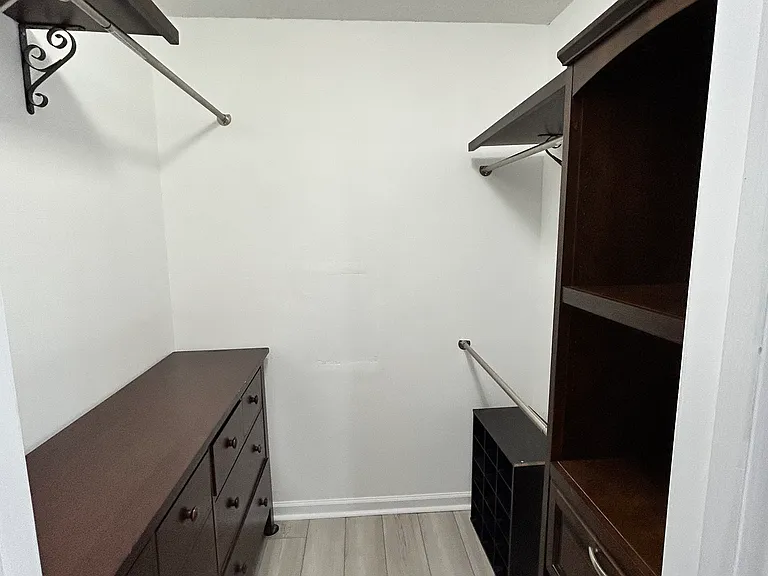 9708 Ali Ct — Photo 14