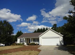 457 Crested View Dr, Loganville, GA 30052